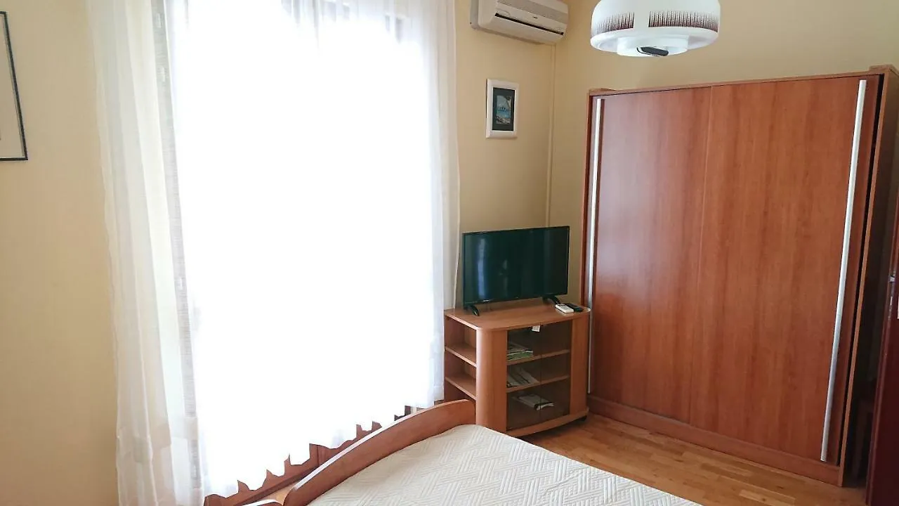 Apartments Morovic ペトルチャネ 0*,  クロアチア